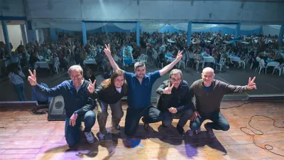 Los candidatos de Fuerza Entre Ríos -Adán Bahl, Guillermo Michel, Andrés Sabella y Fabiana Leiva- celebraron el Día de la Lealtad en Villaguay junto a 1.200 militantes.