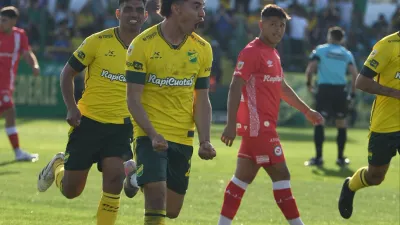 Defensa y Justicia derrotó a Argentinos Juniors y escaló a lo más alto de la Zona A