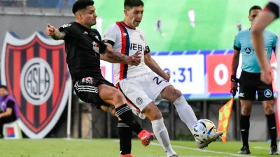 San Lorenzo venció a Deportivo Riestra en medio de un día de furia dirigencial